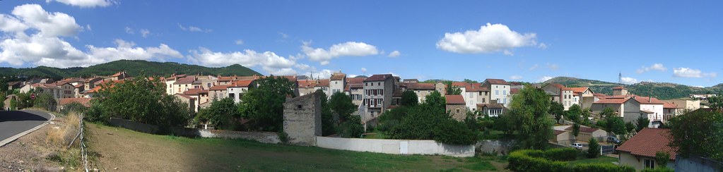 Ardes-sur-couze rue des écoles